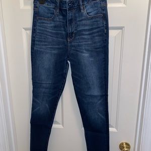 American Eagle Super High Rise Jegging